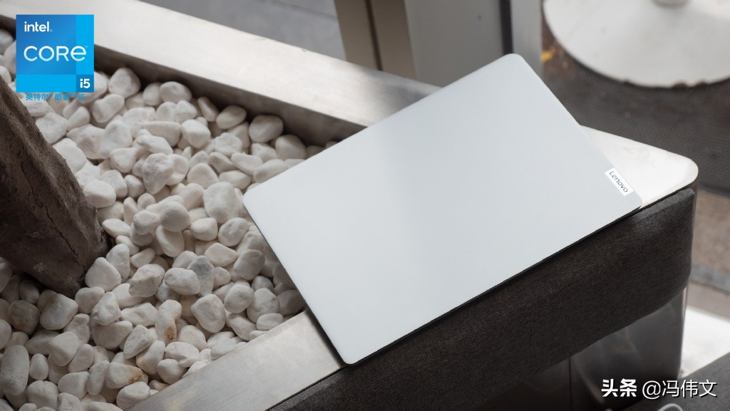 联想小新 Air 14 Plus 酷睿版评测：这一次，内卷的是英特尔