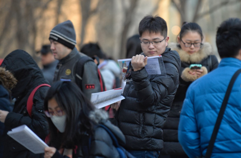 基层公务员迎“喜讯”，增加新的福利待遇，地位有所提升