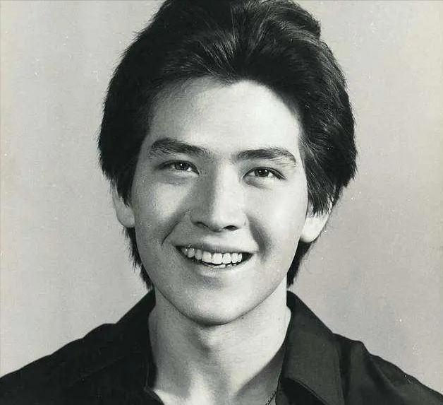 4位台湾艺人回大陆寻根,他们有人哽咽流泪,也有人激动到腿软