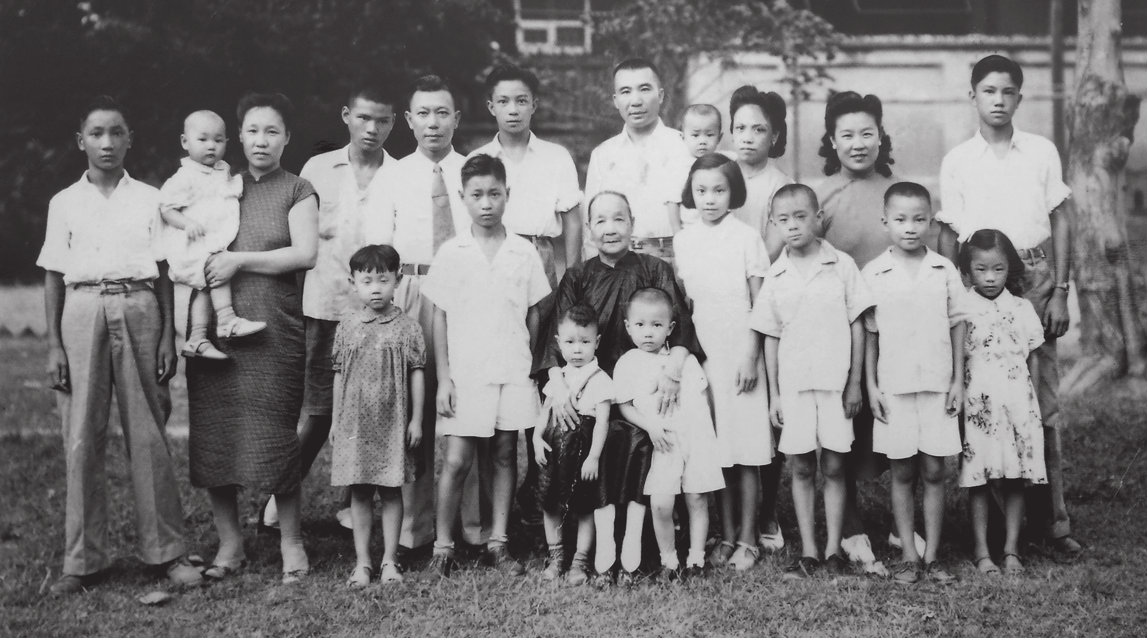 吃了宋美龄亲手做的菜，王耀武紧急转移妻儿，告诫：千万别去台湾