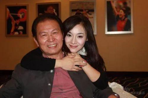 1年和30位导演发生关系，20多盘录像带，张钰：拿身体“换”角色