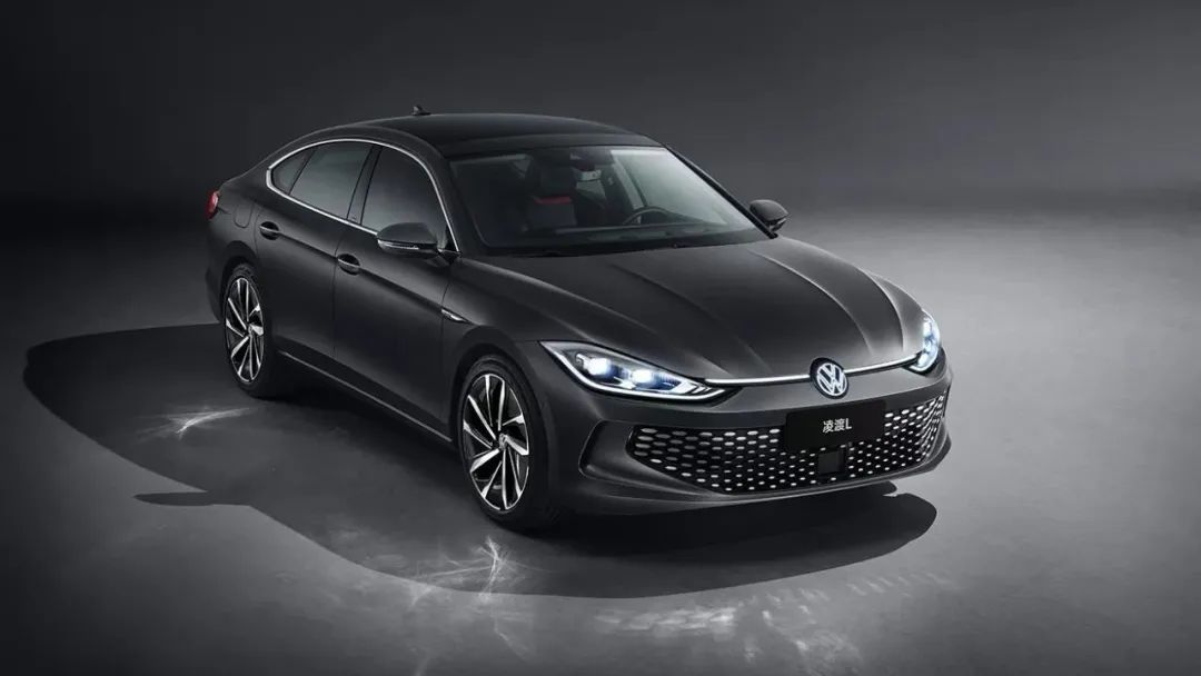 国产全新宝马i3/X5正式上市；新款奔驰A级内饰谍照曝光