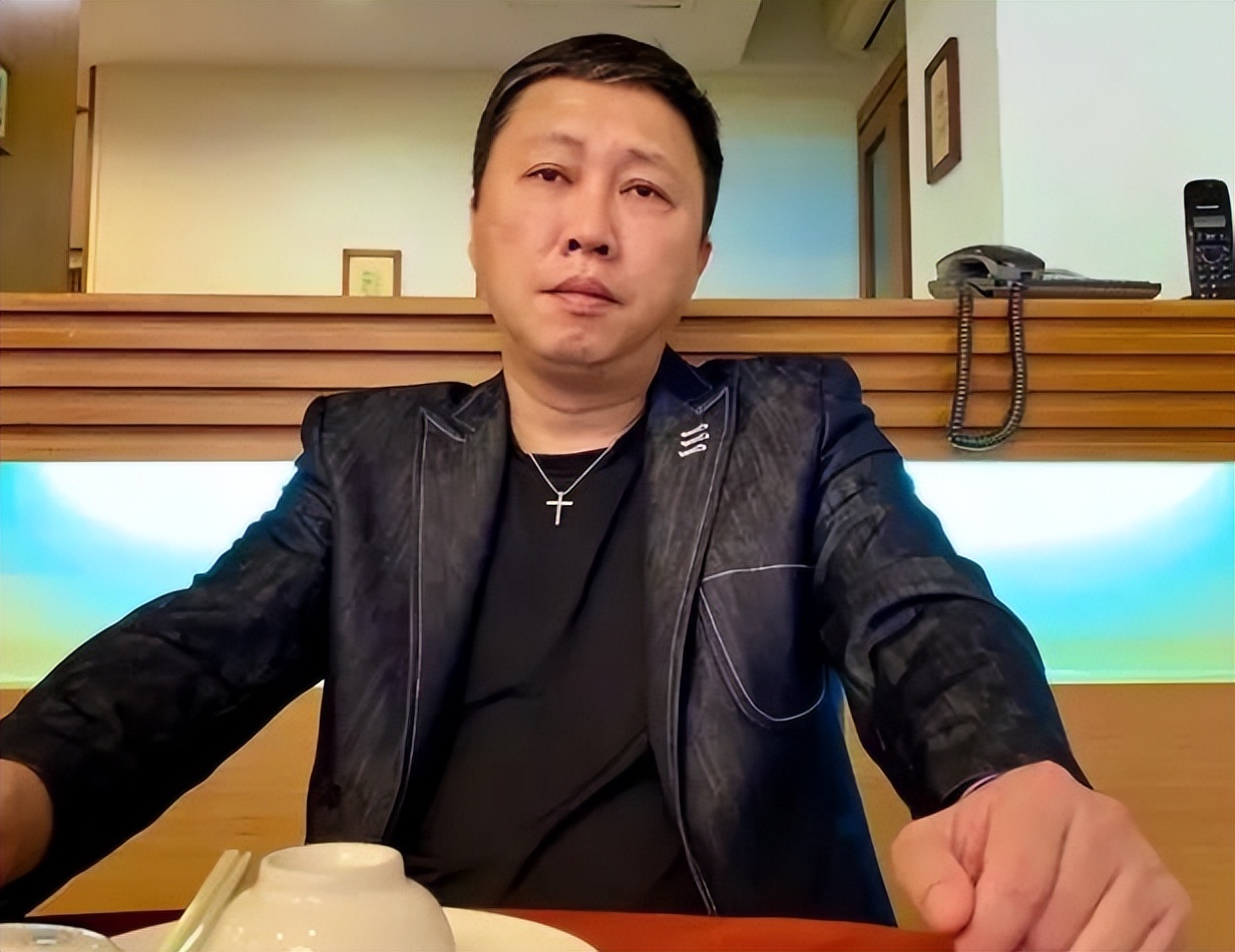 赵正平自曝吃夜宵被打，因长了一张“仇家脸”，遭七个陌生人围殴