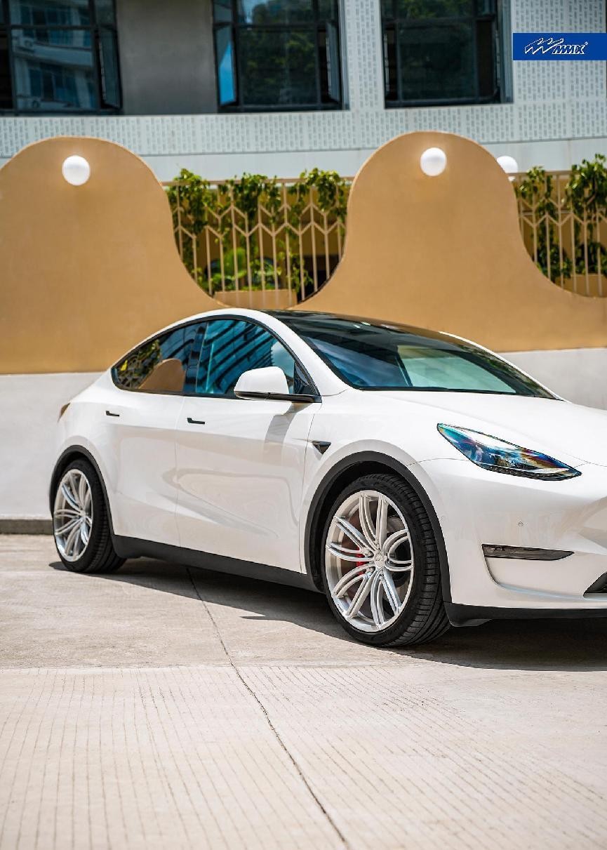 优雅与灵动，特斯拉 Model Y的极简升级设计