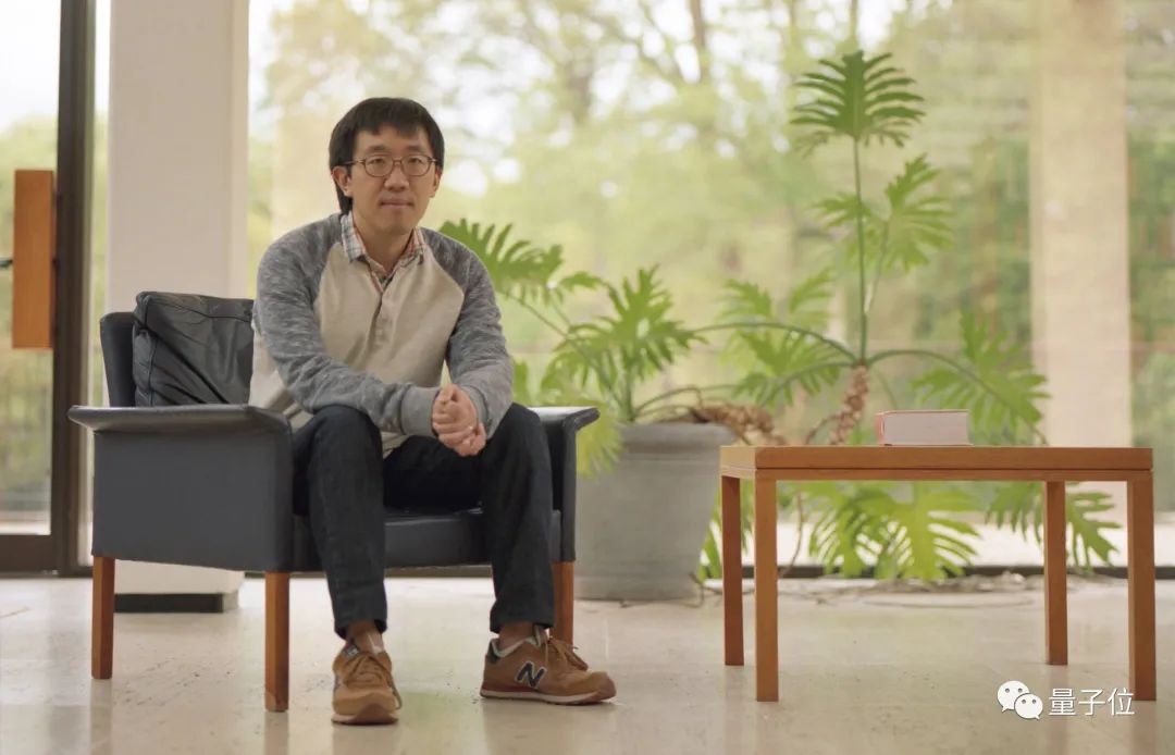 一度辍学的数学差生，获得今年菲尔兹奖