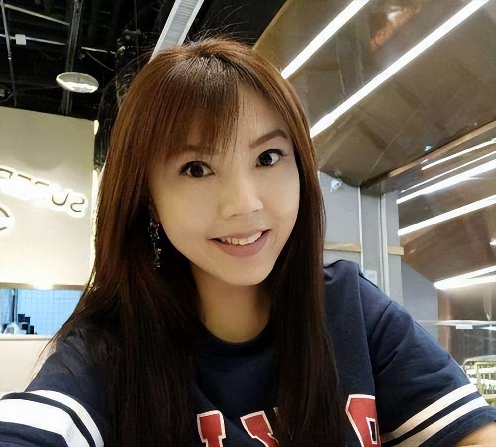 台湾省女星刘乐妍辛苦攒钱，回湖北修祖坟，自己却住几百块出租房