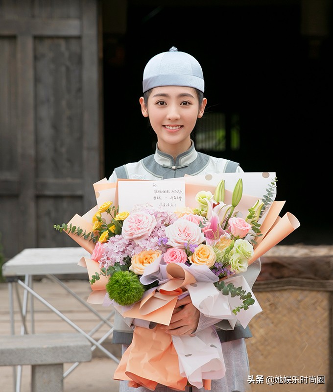 秦俊杰带来一部金庸武侠剧，化身少年英雄，坐拥两大实力女神