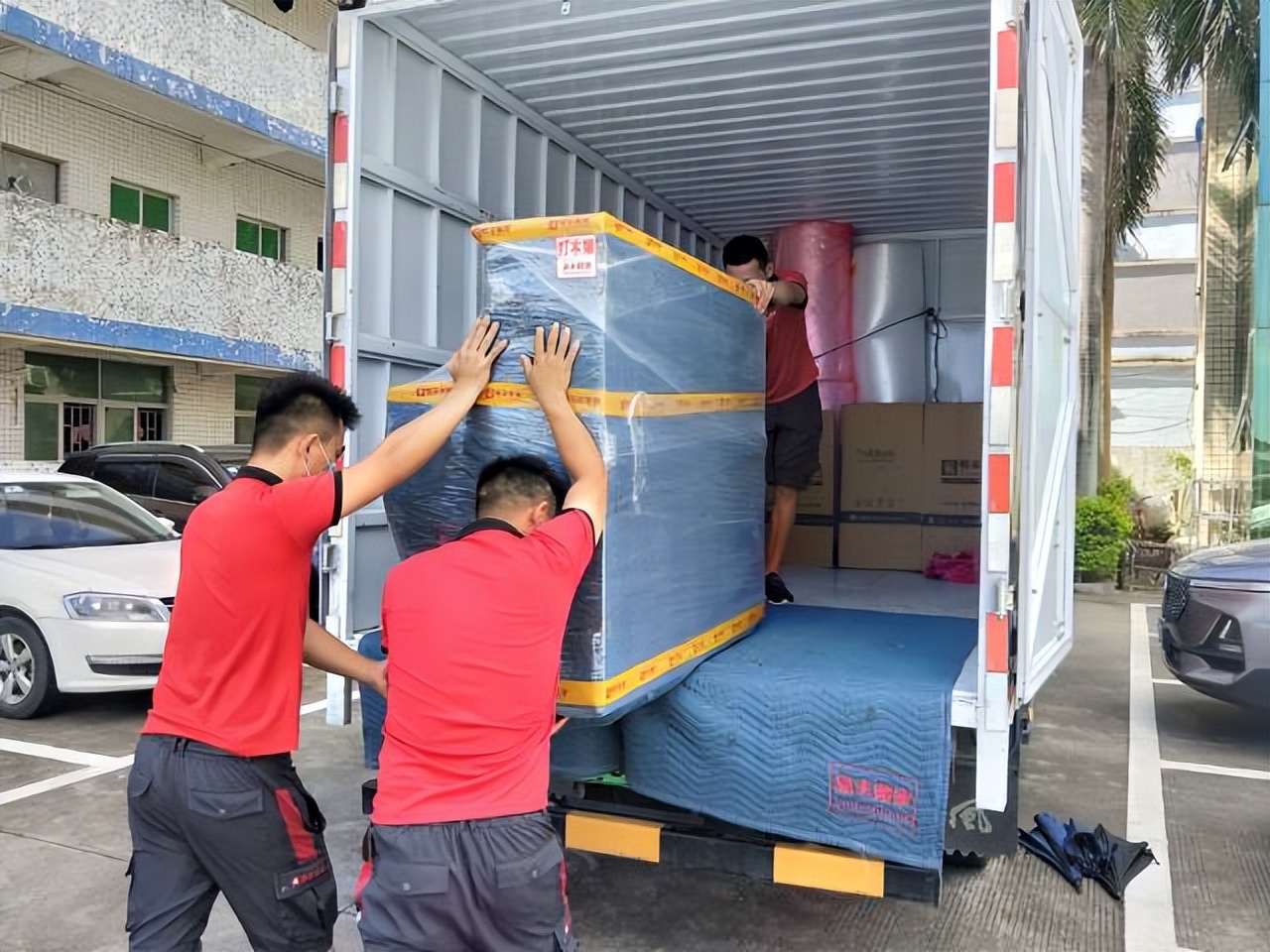 搬运钢琴多少钱钢琴的搬运方法和技巧有哪些