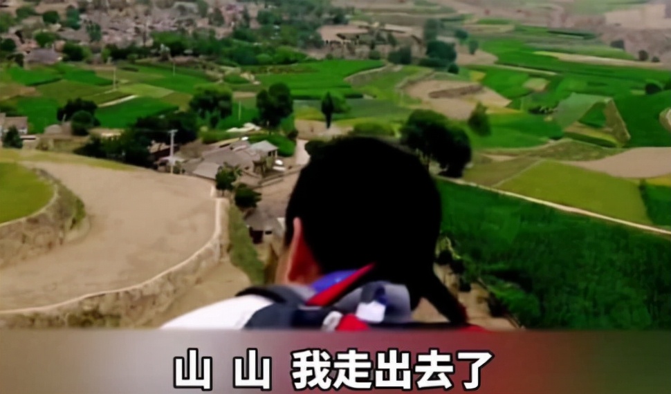 搬砖男孩高考620分，工地收到录取通知书，如今成边防排长