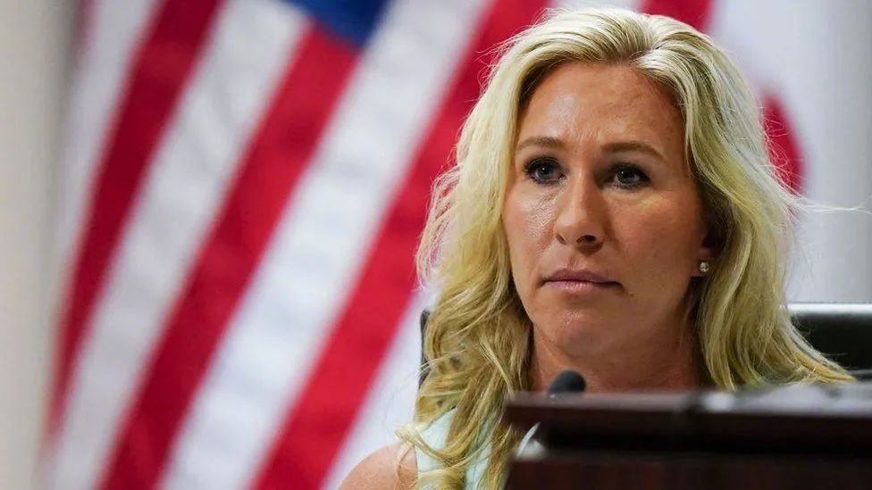 刚刚，全部投降，这是自寻死路