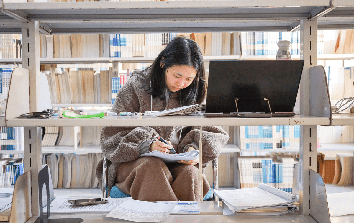 大学生迎来“好消息”，3类学生“免试”教资，官方给出肯定回应