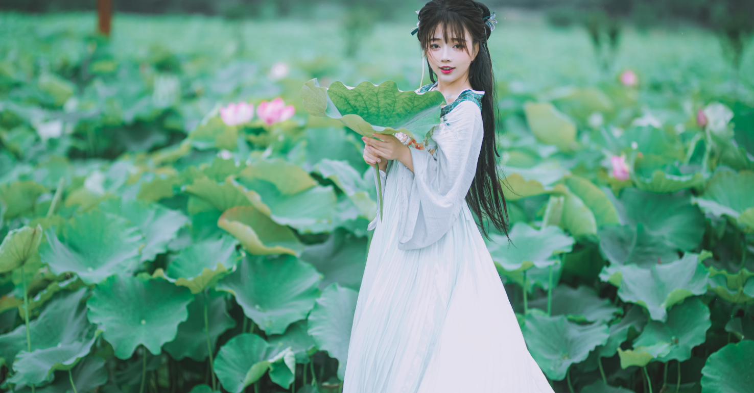 同是狐妖小红娘，杨幂和王奕萌气质大不同！-哪边嗨