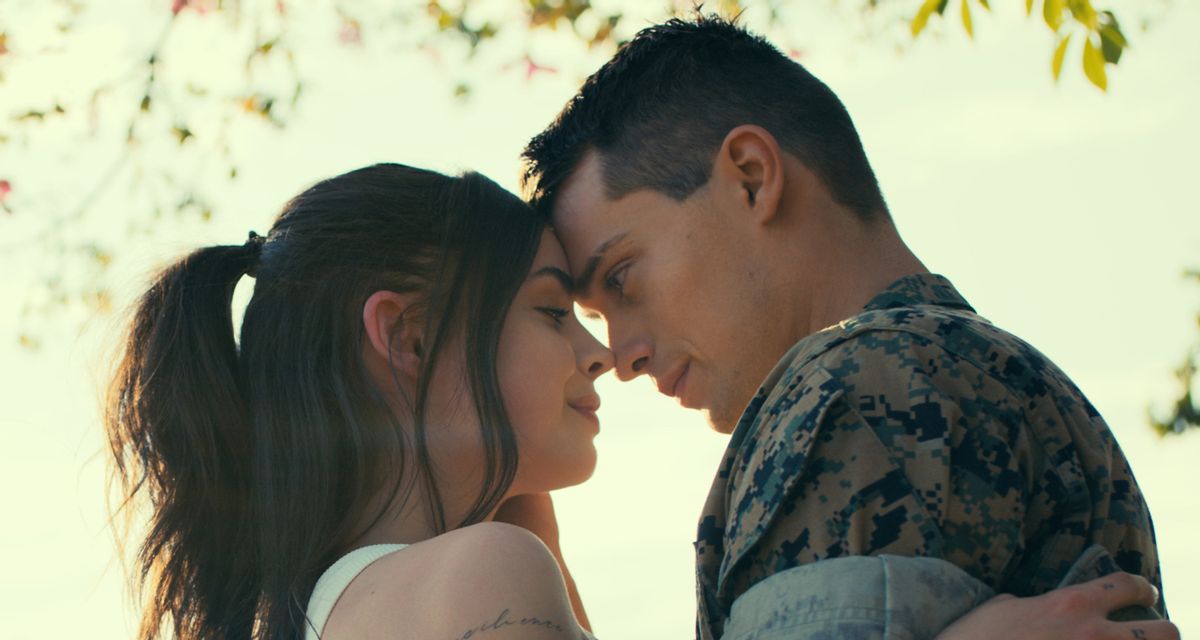 有多久没看过催泪的爱情电影？《Purple Hearts》正适合盛夏观赏