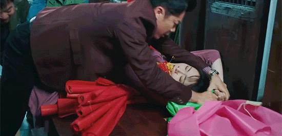 恭喜，他的报应终于来了