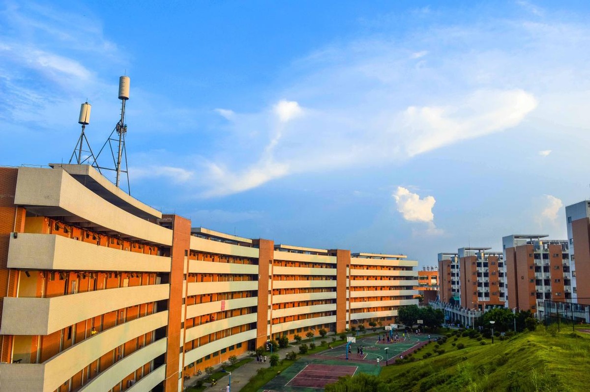 卫星云图看广东值得上的5所大学,暨南、华南理工、华南师范皆上榜