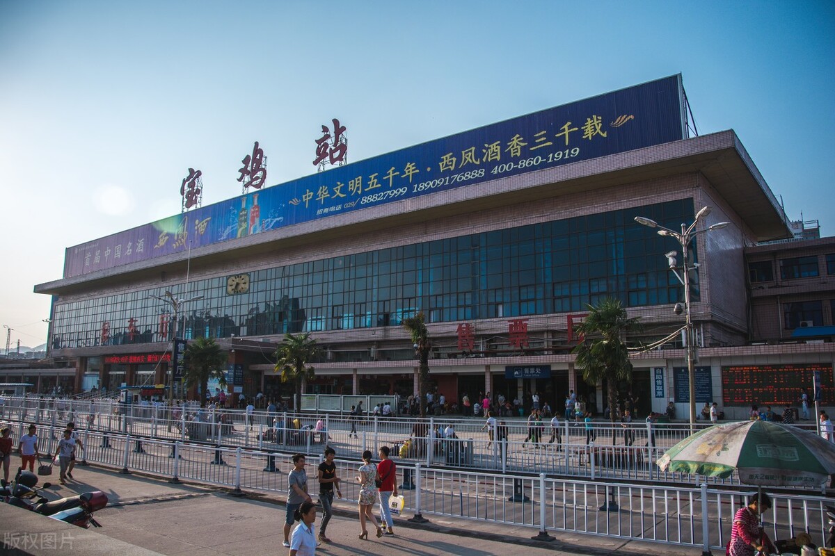 2,天津站—广州站t252次列车1,天津站—乌兰浩特站k1533次列车