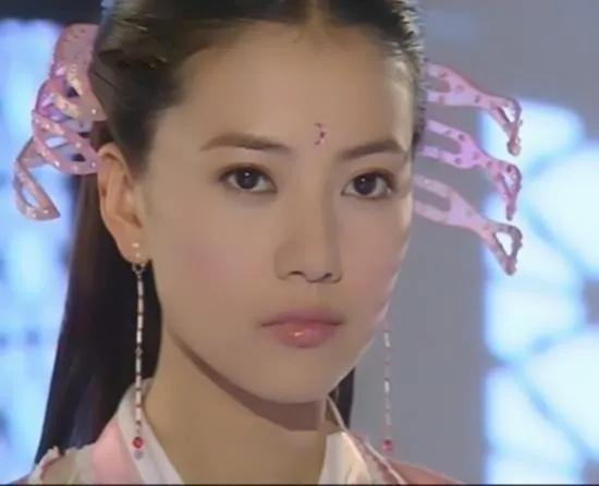 清纯小白兔+暗黑霸王花，又甜又盐坏起来带感的女演员盘点