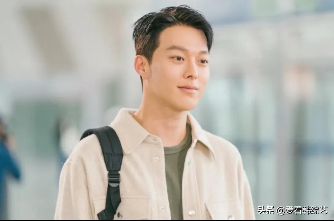 “你打破了吗？”歌曲被抓到了机场，一起去了巴黎。