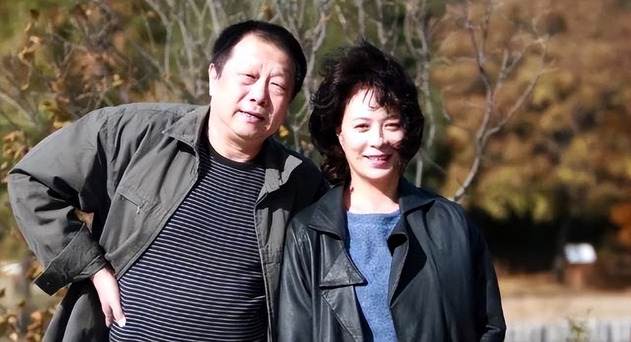 刘佳：演《黑三角》成名，荧屏上的坚强母亲，生活中的贤妻良母