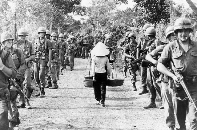 北大女生被美军强奸，全国50万人参与示威游行，高呼美军滚出中国