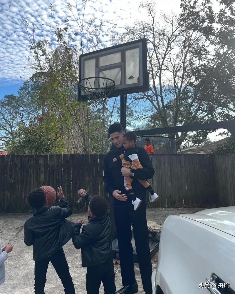 采访nba的媒体有哪些(NBA早报：美媒对比杜库数据，绿军又使盘外招，G4裁判报告出炉)