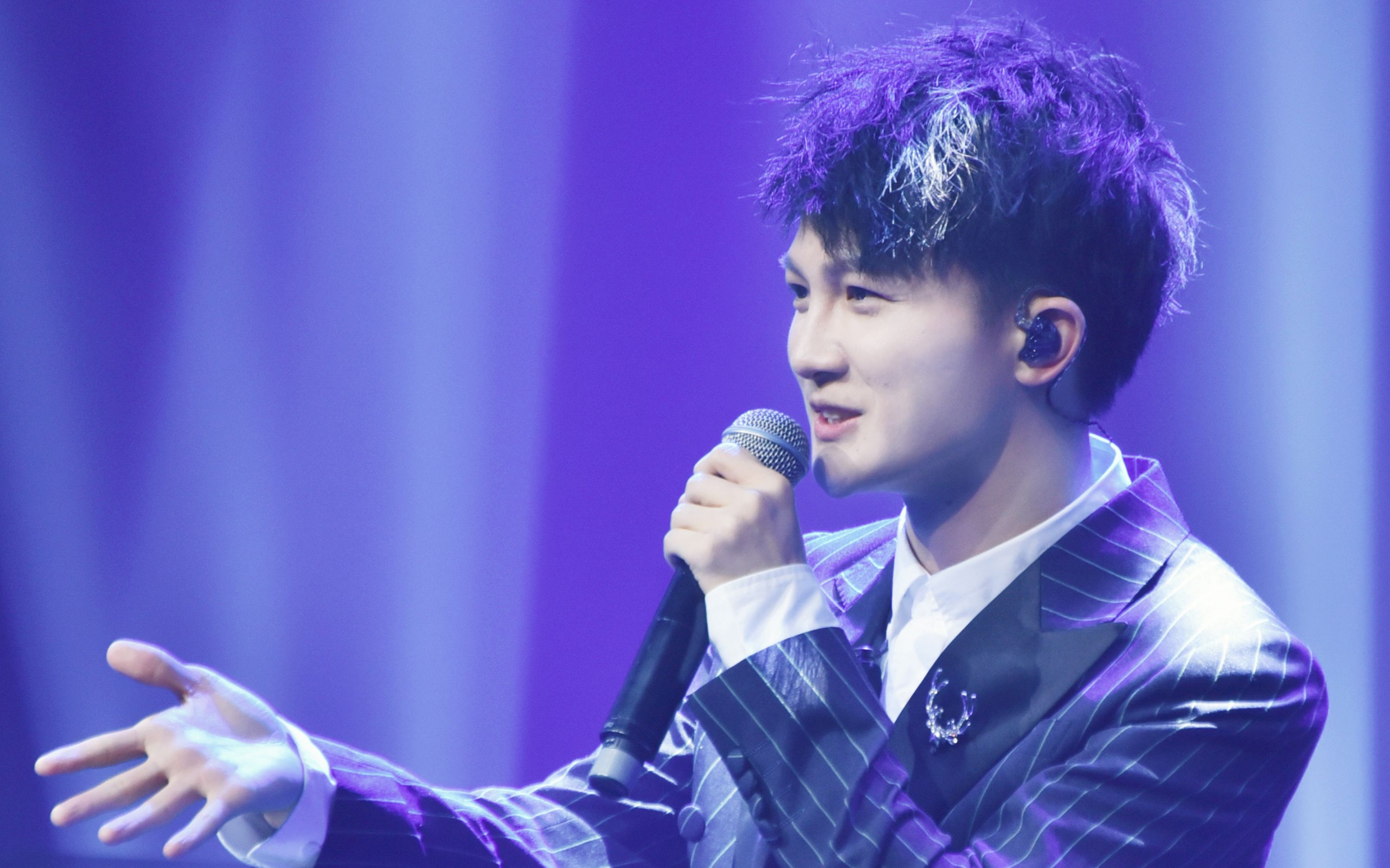 周深：因为个子只有161，生活中烦恼不少，喜欢比自己高的女朋友