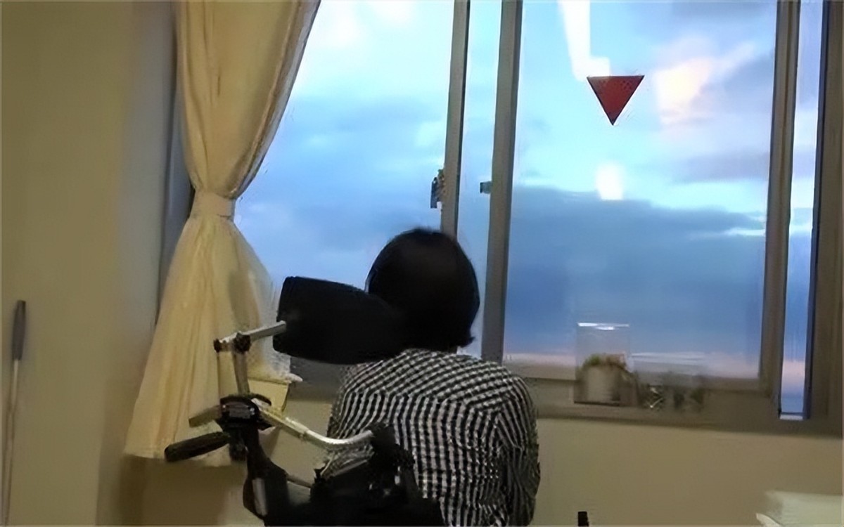 2018年小岛美奈安乐死全过程，她和亲友们都在笑，最后安静的离开