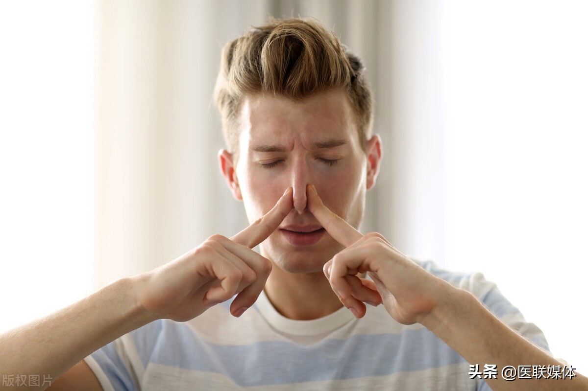 肝脏出问题，排便时会有什么“反常”现象？