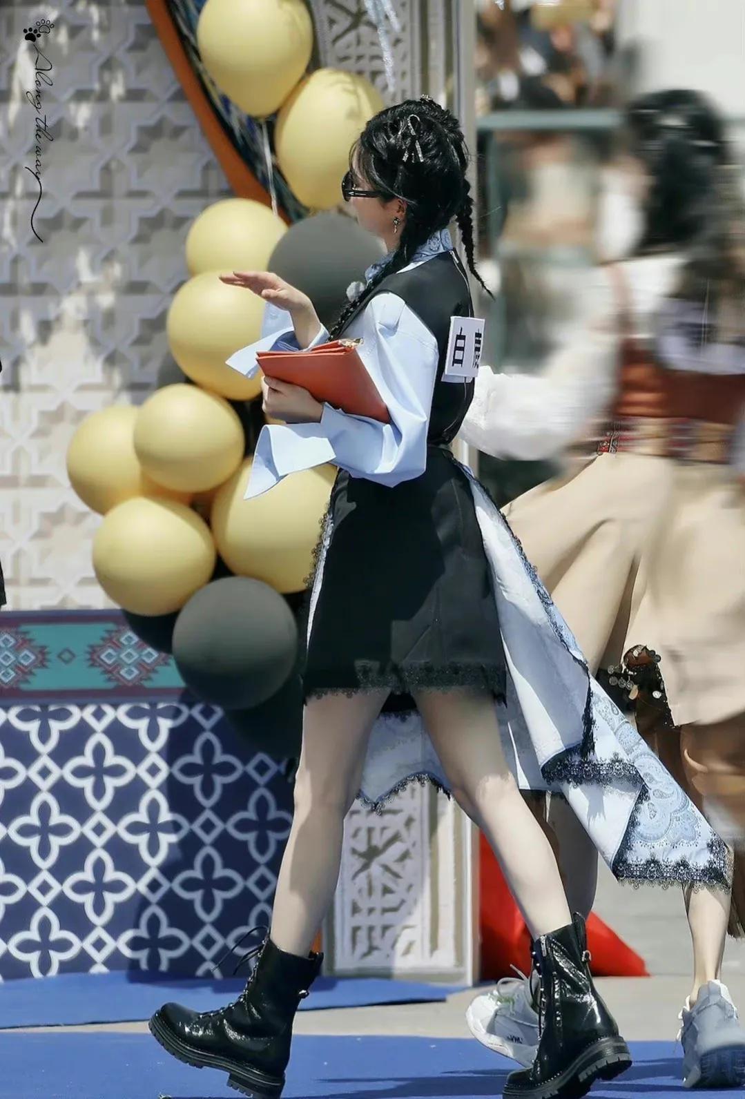 奔跑吧新疆录制，angelababy蔡徐坤，白鹿民族风造型好清新