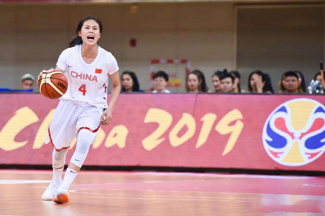2019年中国女篮对抗赛(中国女篮最强后卫王思雨,球风和她的颜值并存的