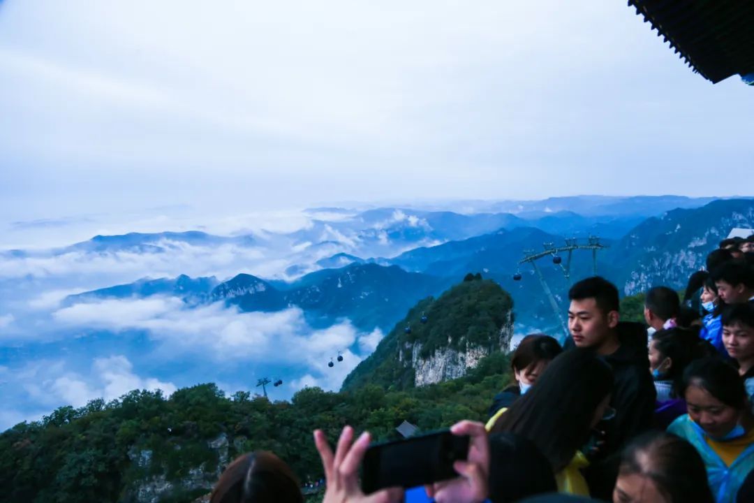 美爆了！这个夏天云台山云海频现迎颜值巅峰