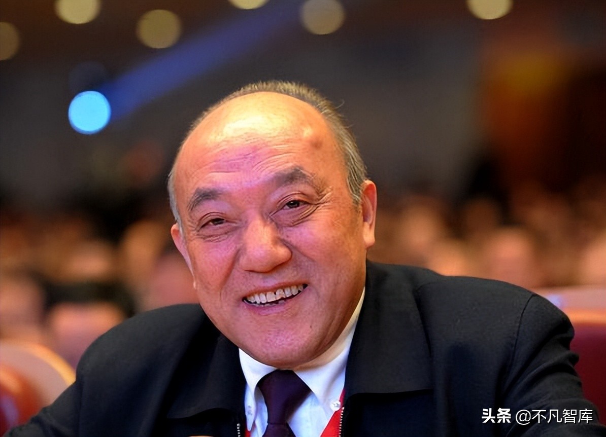 被称“浙商教父”：鼓励钟睒睒，临终前嘱咐马云，儿子还捐近50亿