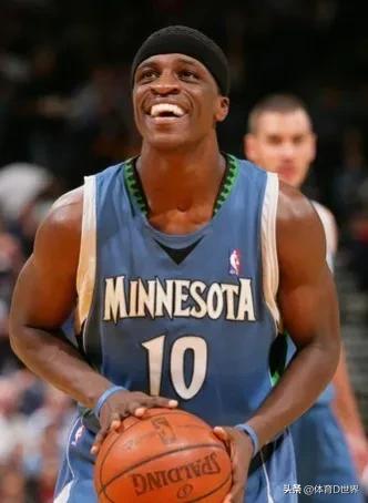 09年nba选秀（库里是09届选秀第7顺位！他前面是哪六位大神，取得了怎样的成就）