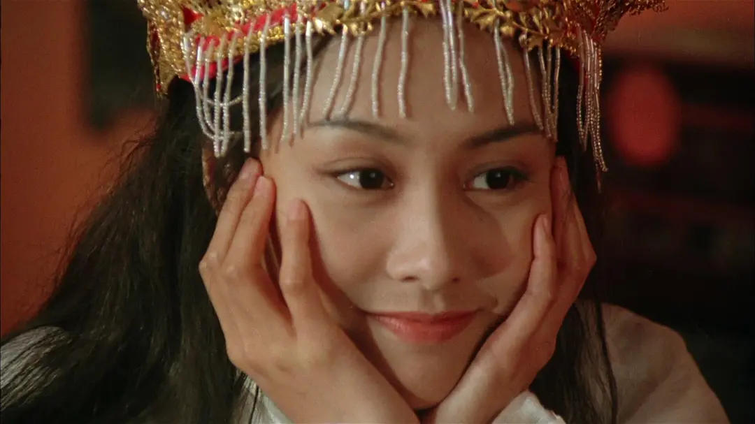 紫霞和姐姐青霞原来是佛祖日月明灯的灯芯,因动了凡心,溜到凡间,并四