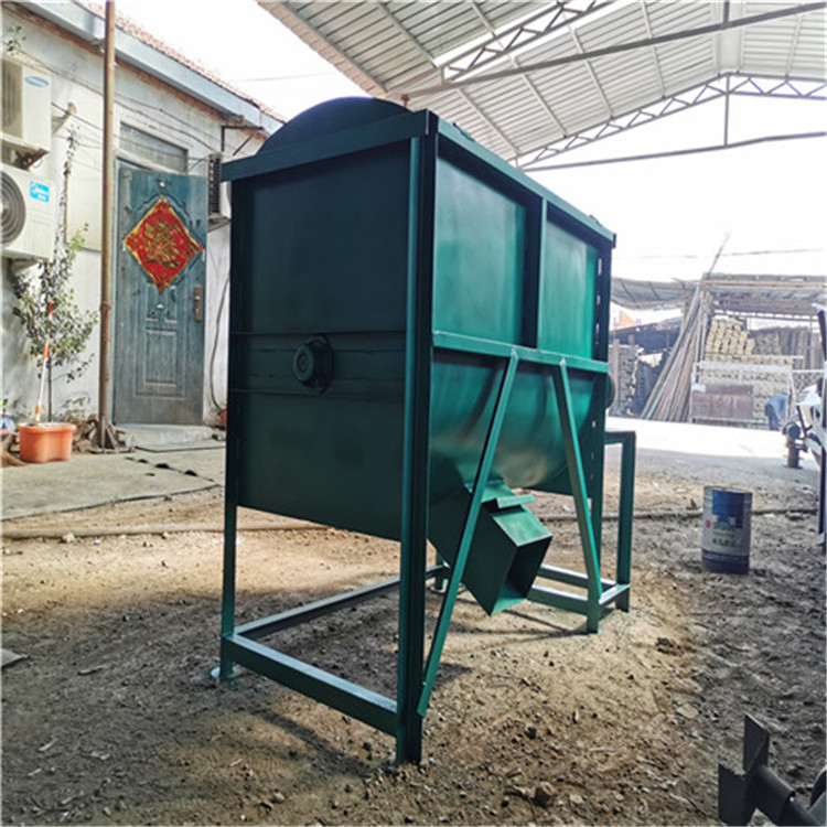 牛羊臥式飼料攪拌機(jī) 青貯草料拌料機(jī)