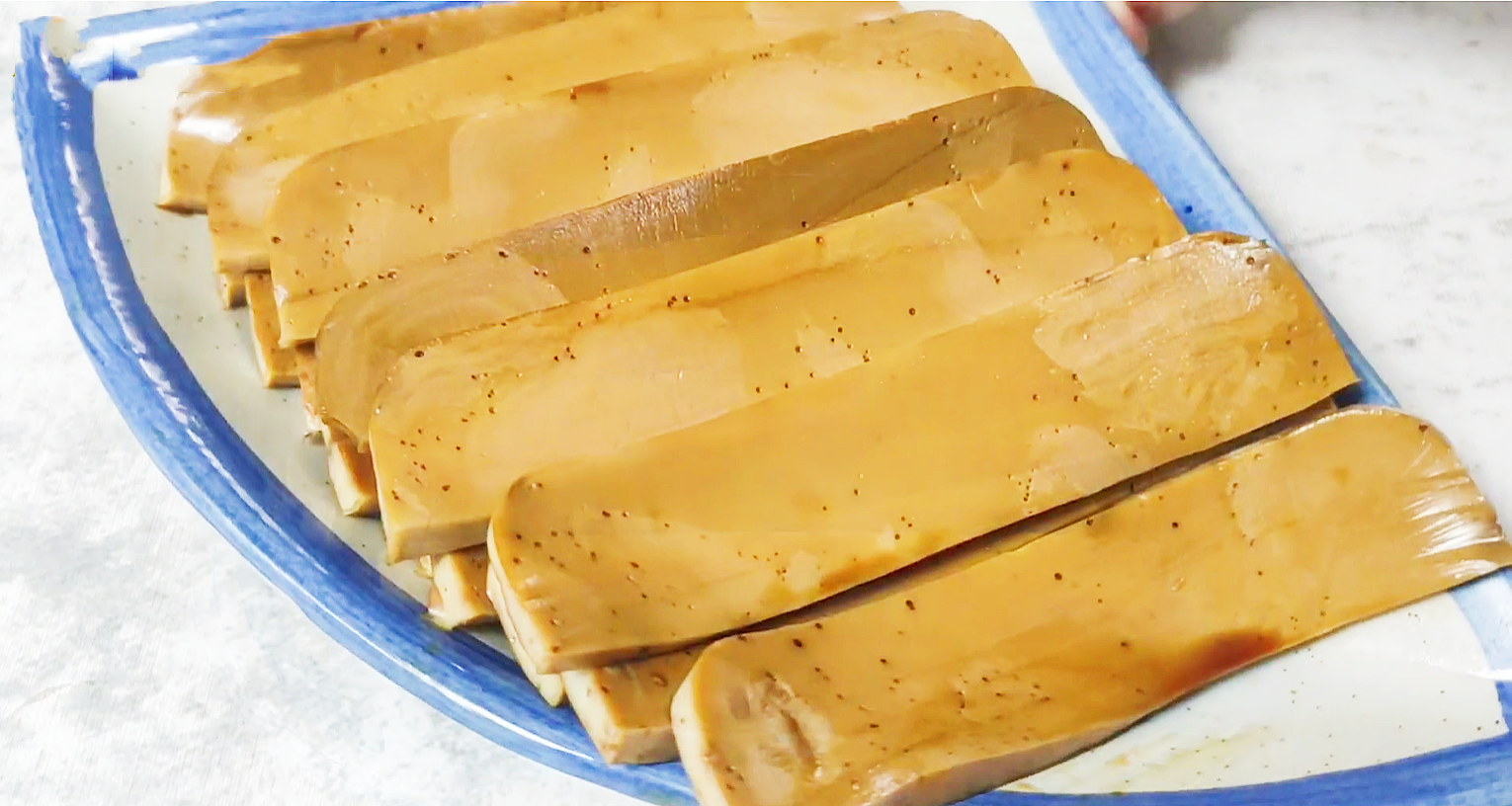 管不住嘴总想吃东西，推荐9种不胖不饿的小零食，满足食欲又减肥