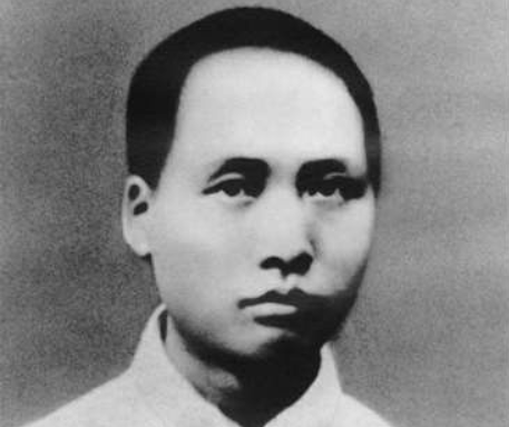 陈毅与饶漱石之争，毛主席最终决定：只要你坐在那里就起作用