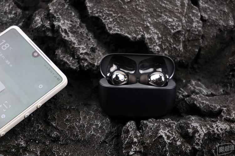 音质出众还有创新测温亮点的真无线蓝牙耳机——荣耀Earbuds 3 Pro