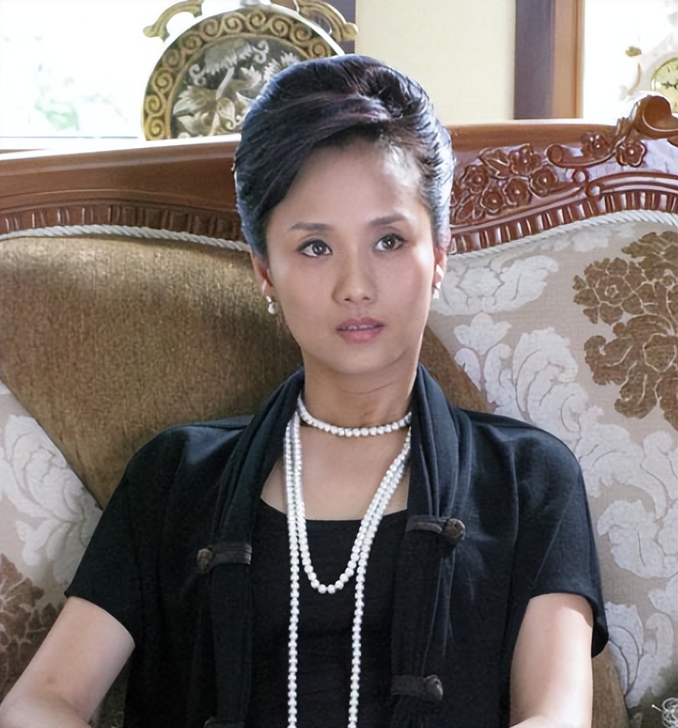 这5位“妈妈专业户”：将“贵妇”气质发挥得淋漓尽致，难演穷人