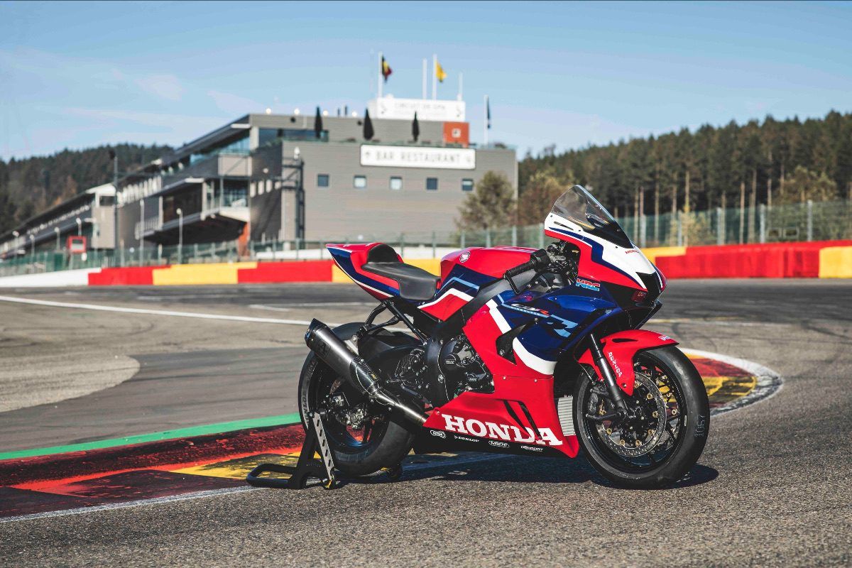 ����CBR1000RR-R�����������淢����ȫ������10̨