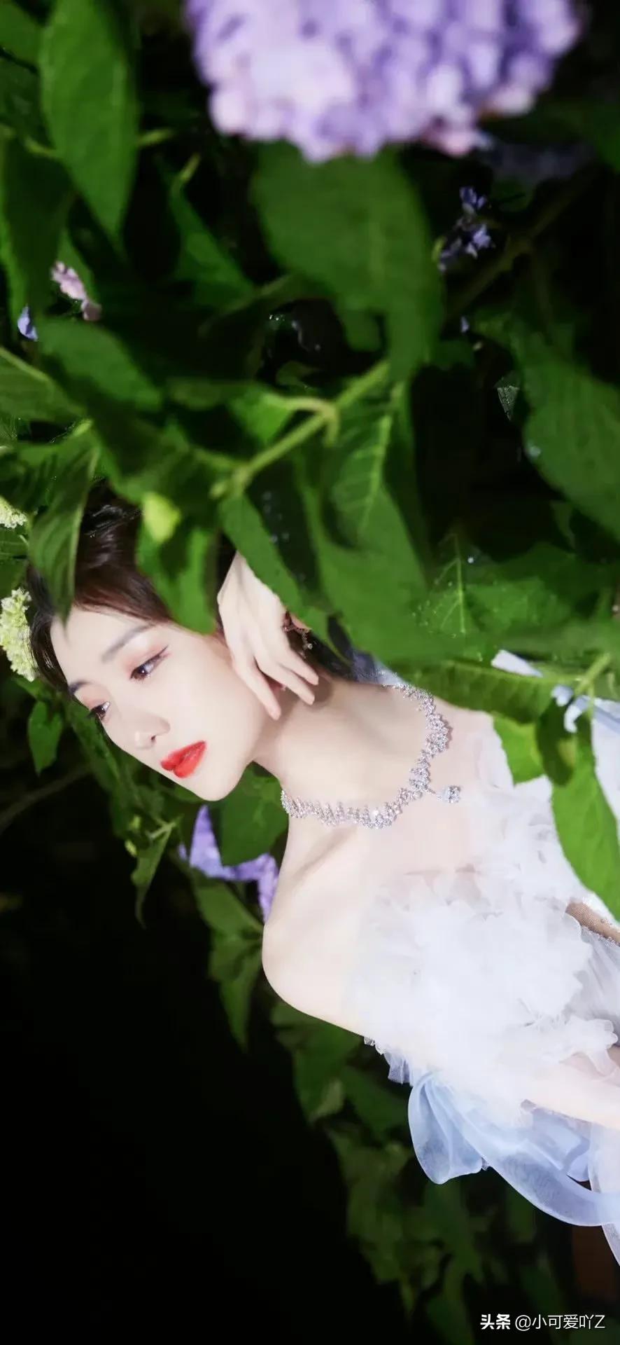 毛晓彤，可爱美丽的花仙子