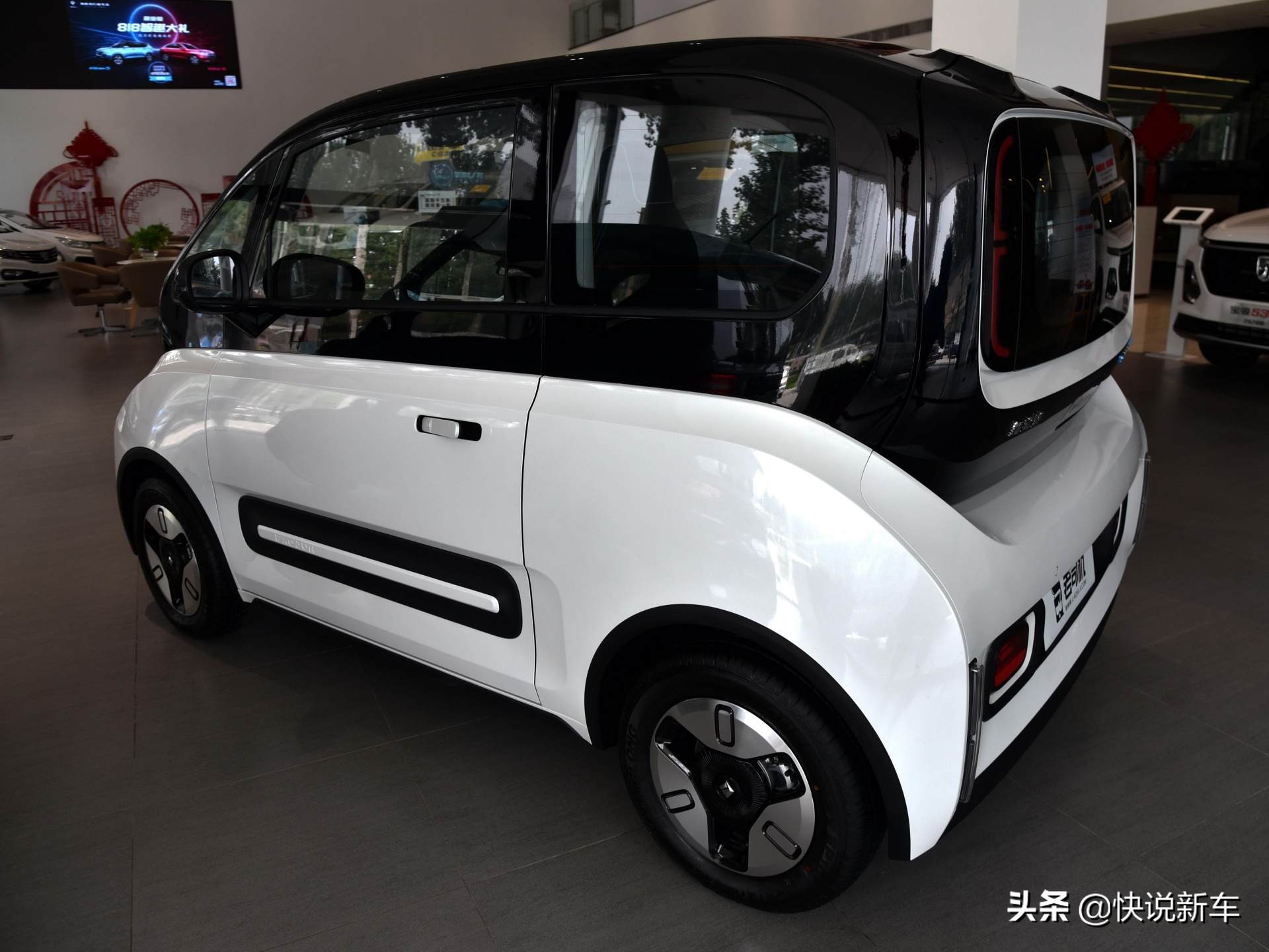 实惠且智能，宝骏大品牌，智能新产品，实拍新宝骏E300