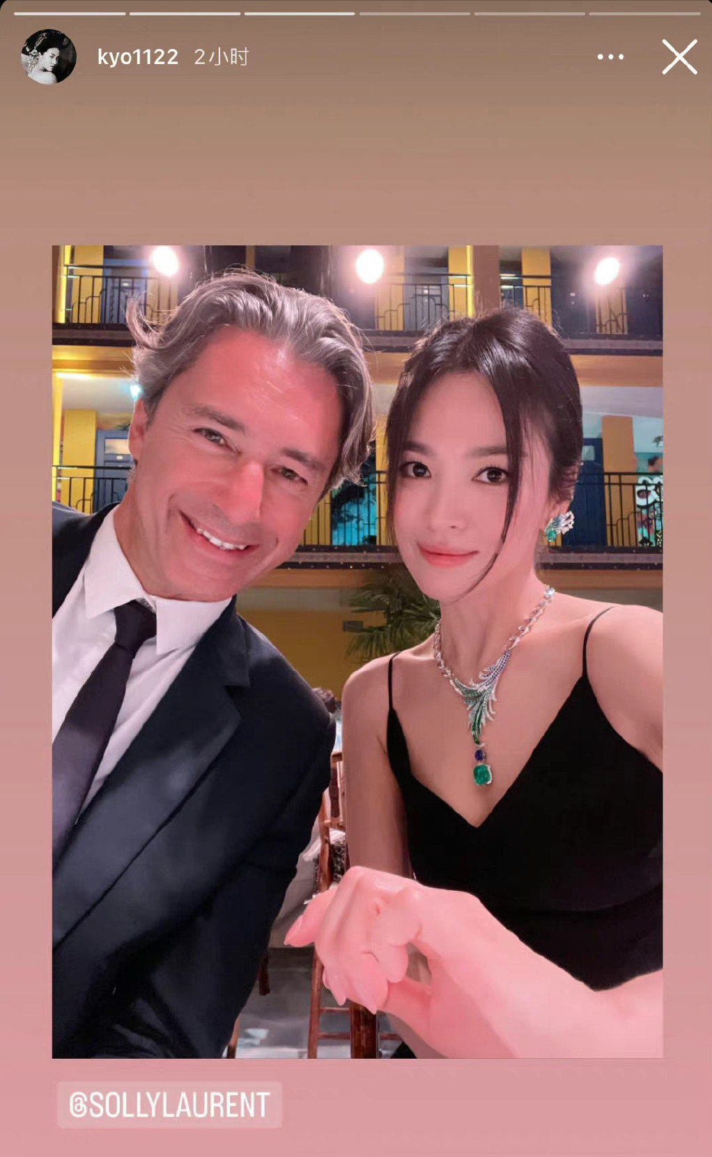 42岁宋慧乔外网生图翻车，法令纹多还地包天，被嘲有点儿凶相