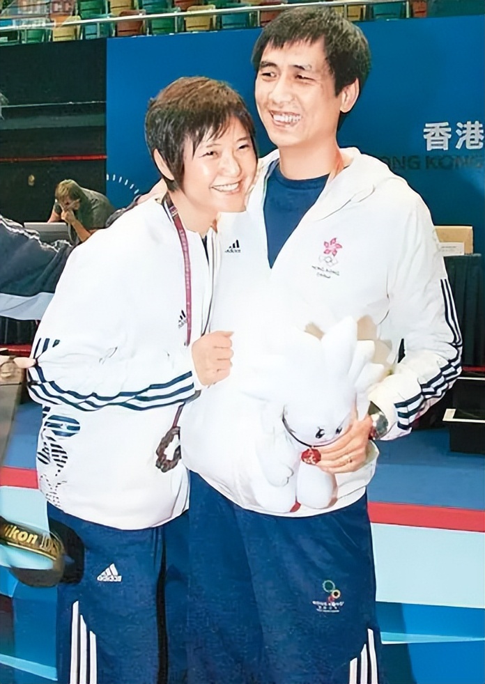 世界羽毛球四大天王分别是（他是羽坛“四大天王”，退役后无奈远走海外，与妻子大半生分居）