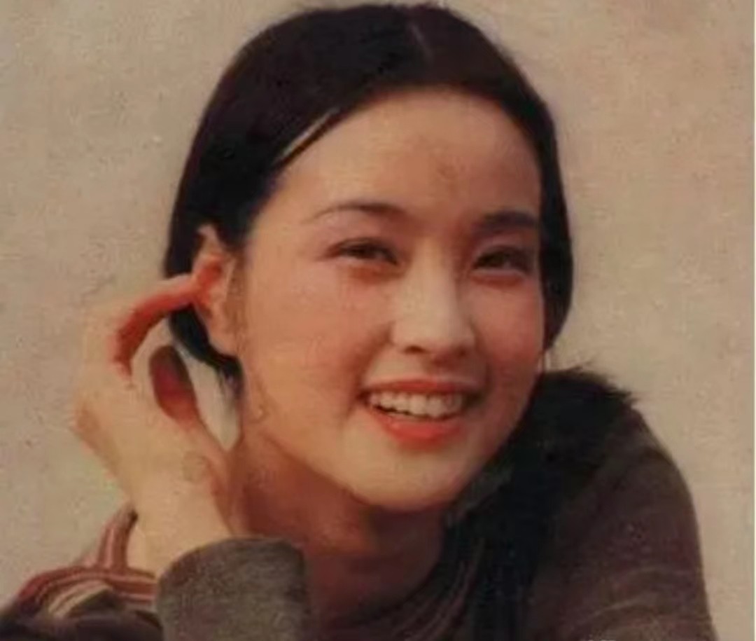 刘晓庆有几个孩子？一生4段婚姻，却未生一儿半女-第7张图片