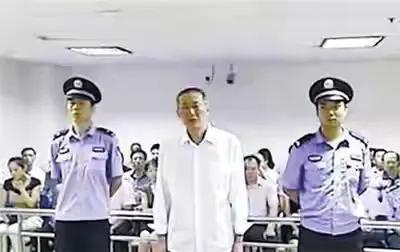 漂亮妻子遭奸杀，官员老公蒙冤入狱17年，真凶身份令人意外