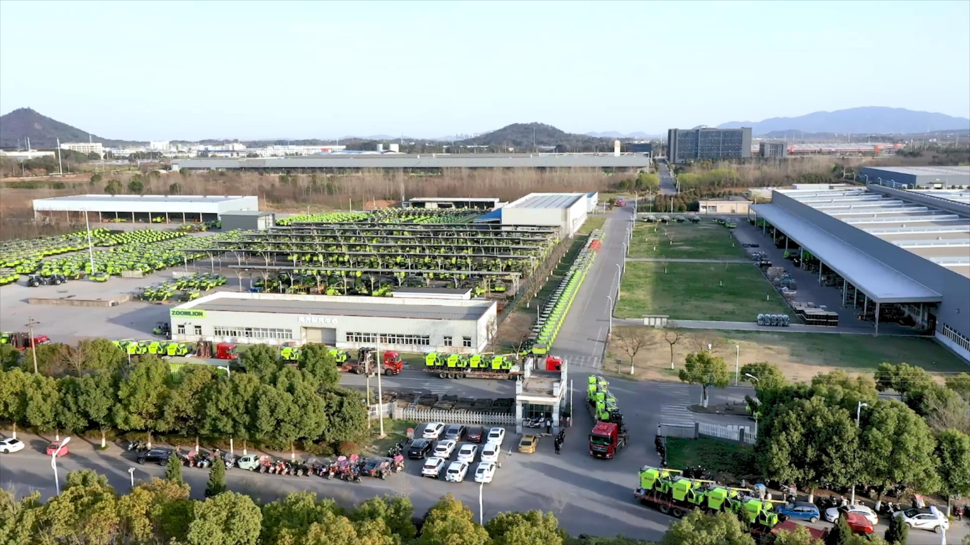 批量出口孟加拉国 中联重科水稻收割机走俏“一带一路”