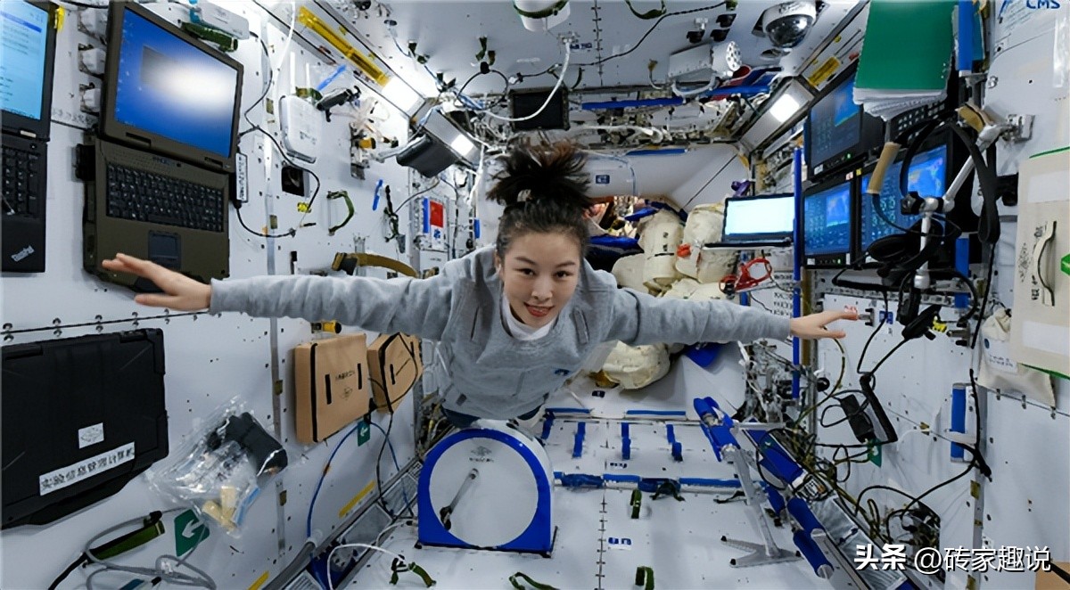 上太空为何要带一名女航天员？其中的深意你知道多少