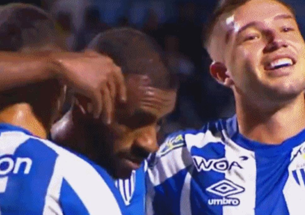 广州恒大穆里奇（恒大功勋再次爆发！35岁穆里奇巴甲联赛破门：最近打进4球）