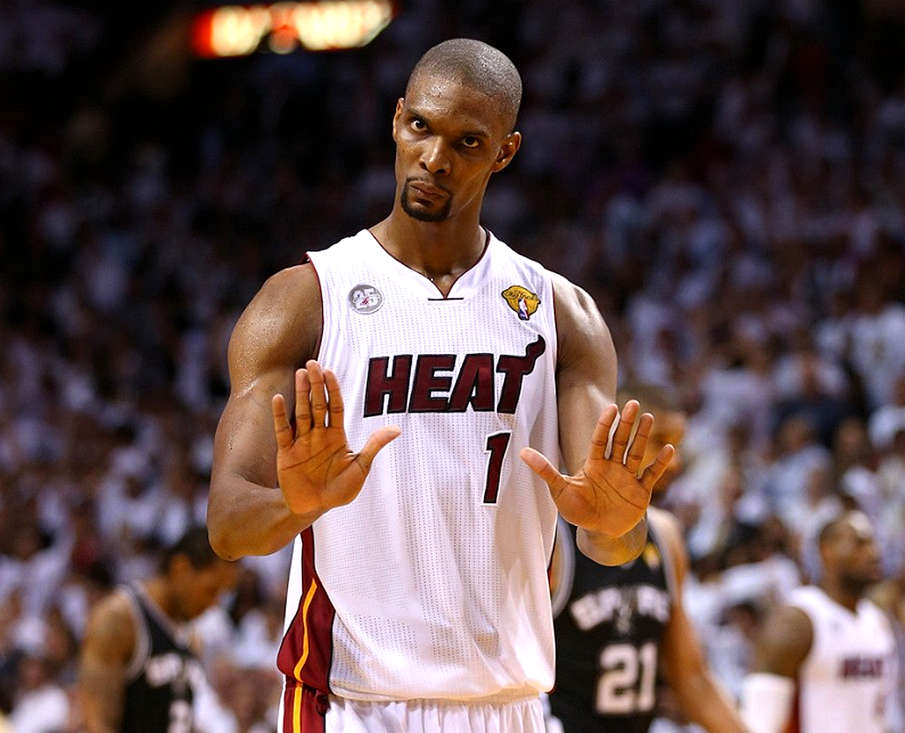 13年nba总冠军第六场(13年总决赛g6,波什抢下前板为何无视詹姆斯,传给